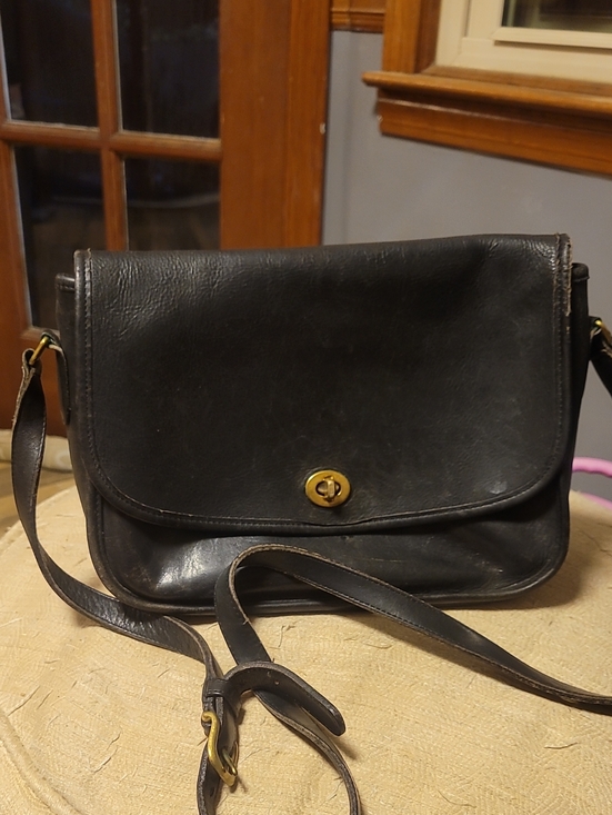 Coach Handbags - Coach Black Leather Turn-Lock Crossbody Bag